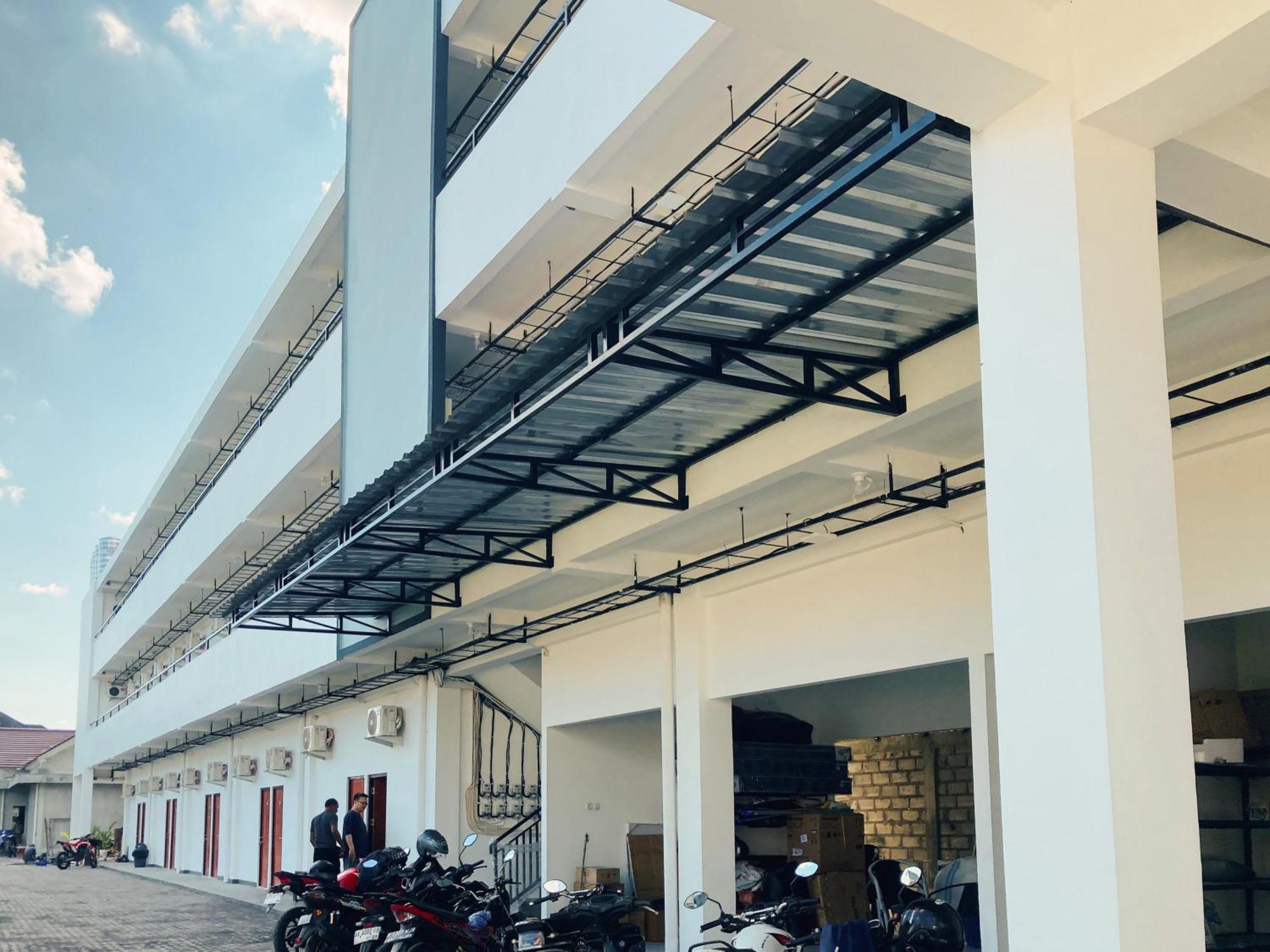Hotel Tentram Near Amikom Mitra Reddoorz